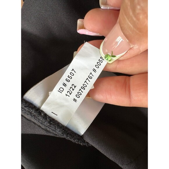 Express Daisy Eyelet Lace Rhinestone Color Embellishment Puff Sleeve Polo Romper - Picture 9 of 12